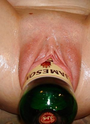 Бабы с бутылкой в пизде, подборка 27